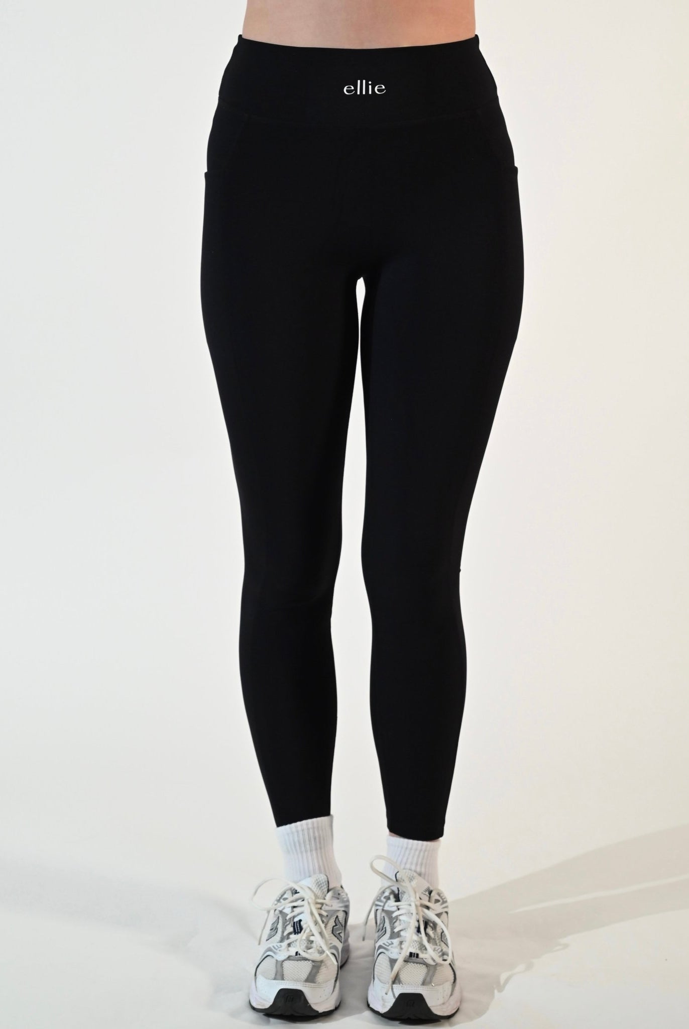 Side - Pocket Serene Leggings - Black - Ellie Gymwear