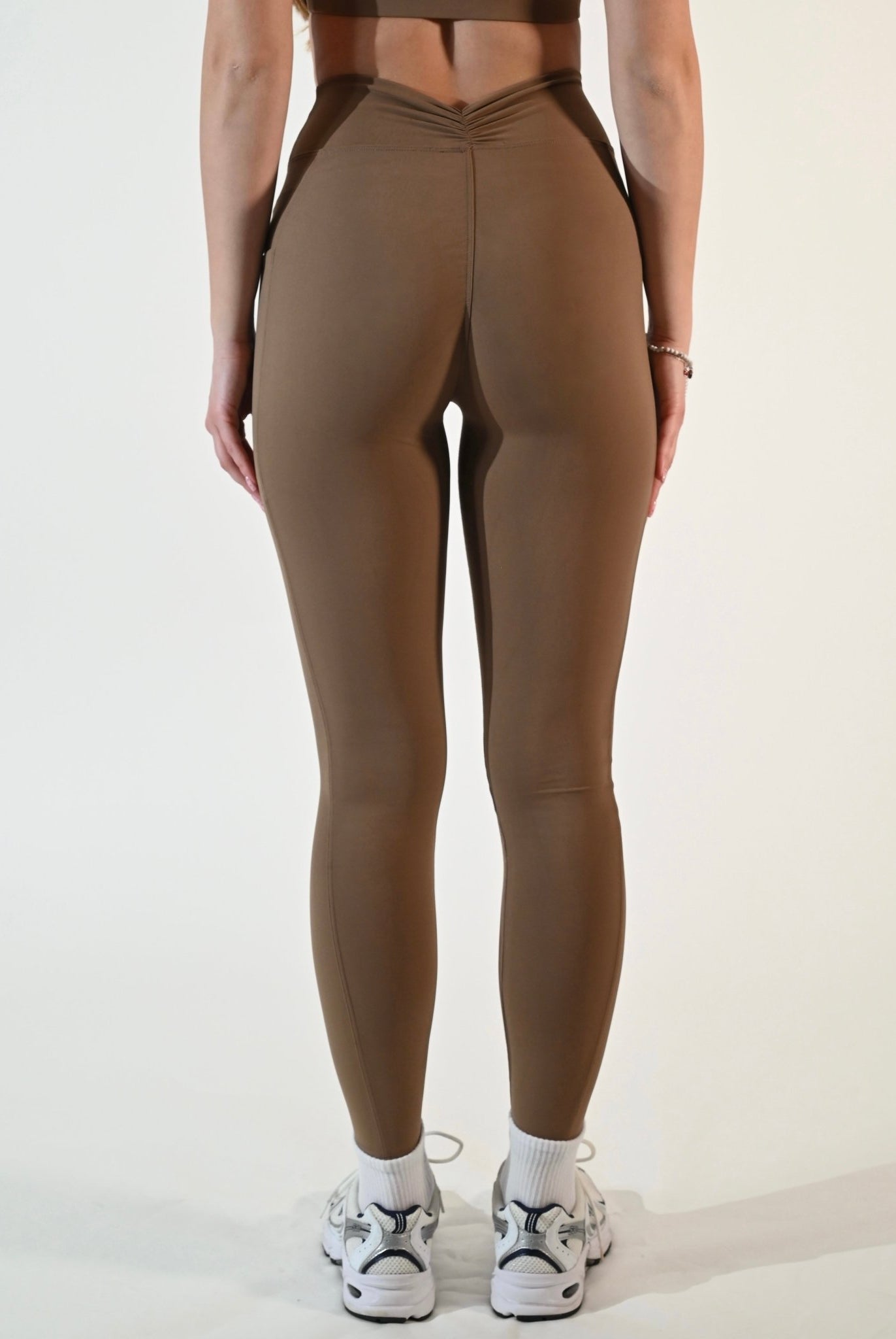 Side - Pocket Serene Leggings – Latte - Ellie Gymwear