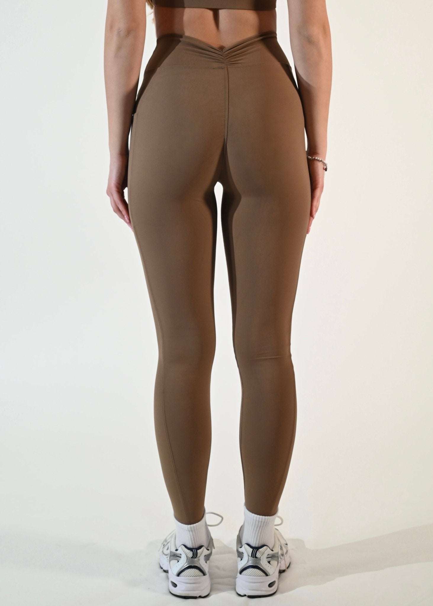 Side - Pocket Serene Leggings – Latte - Ellie Gymwear
